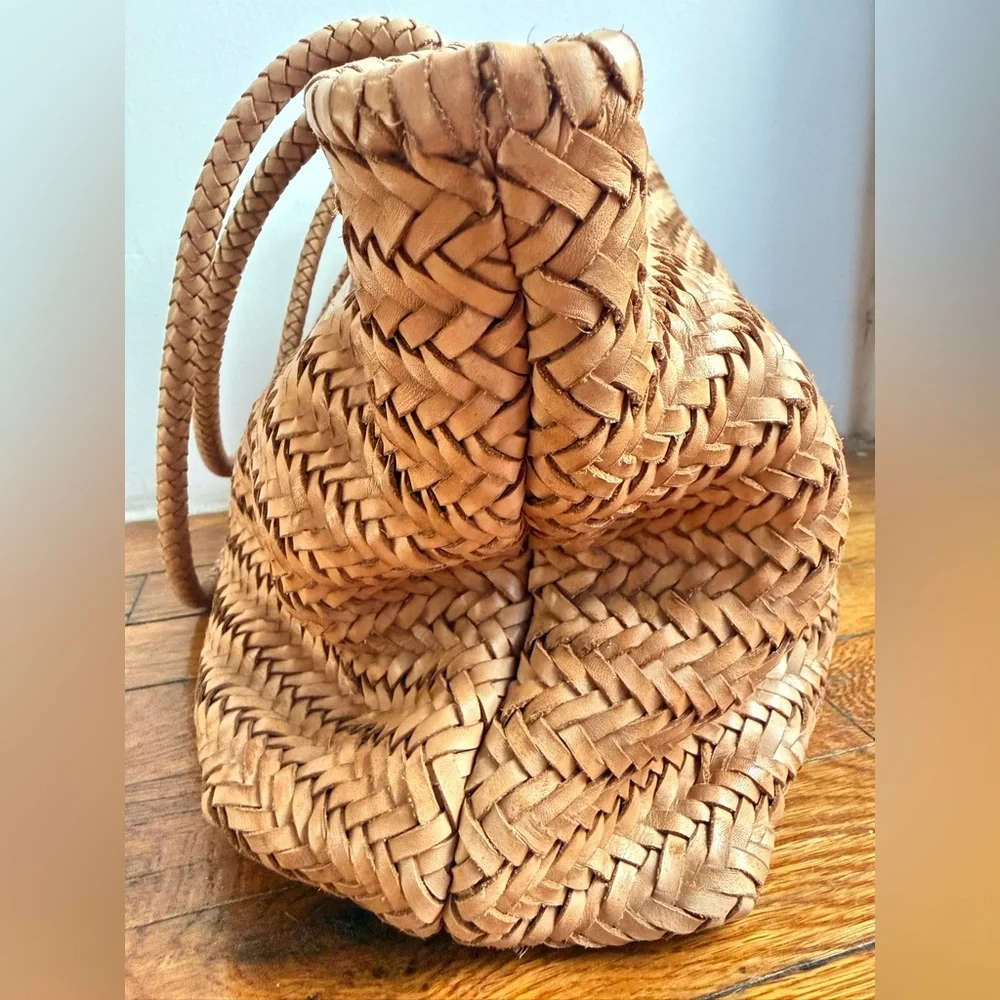 Woven Genuine Leather Tote Bag Tan Minimalist Structured Leather Bag - Picture 5 of 10